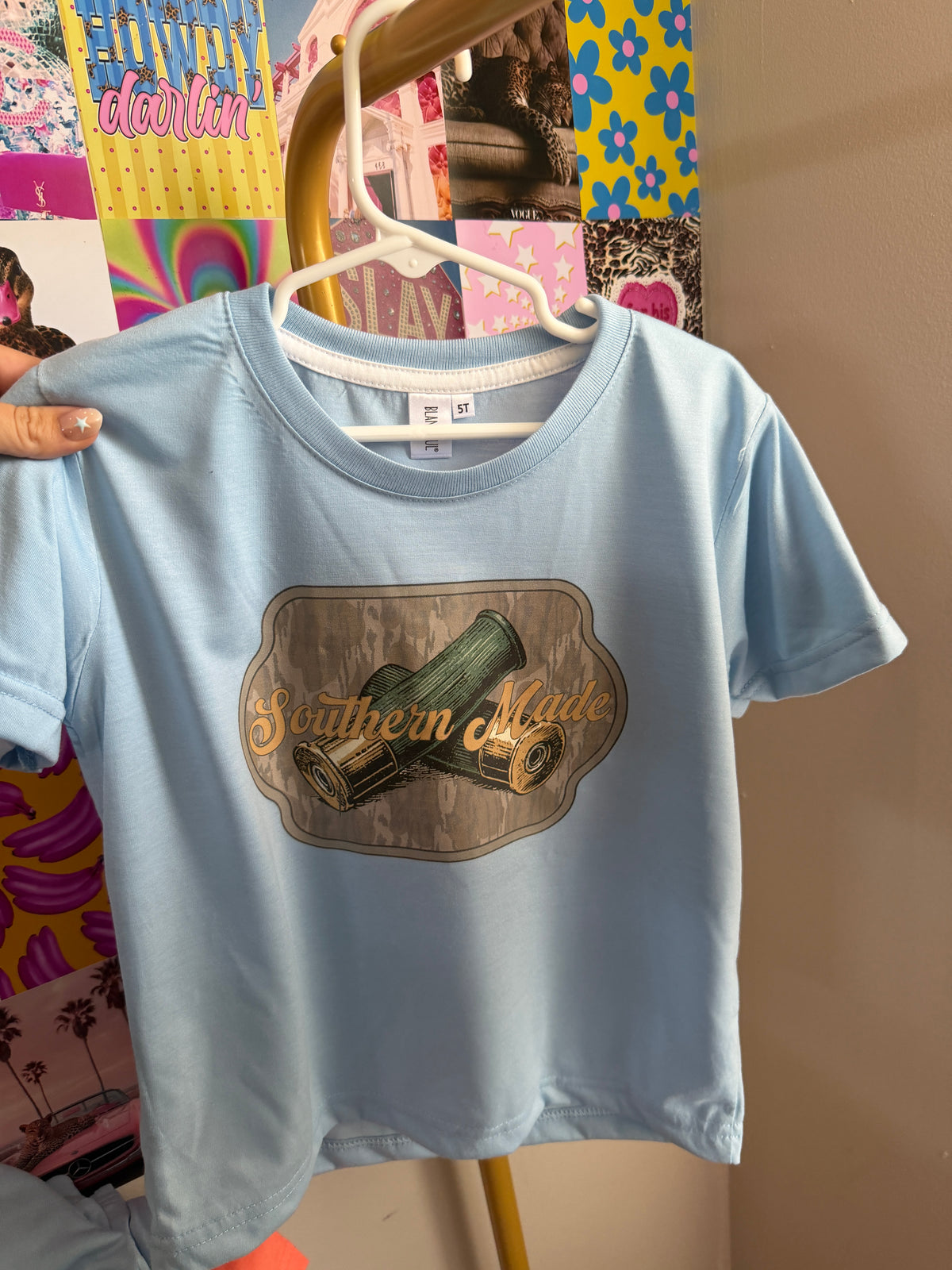 (RTS) 5T southern shell tee